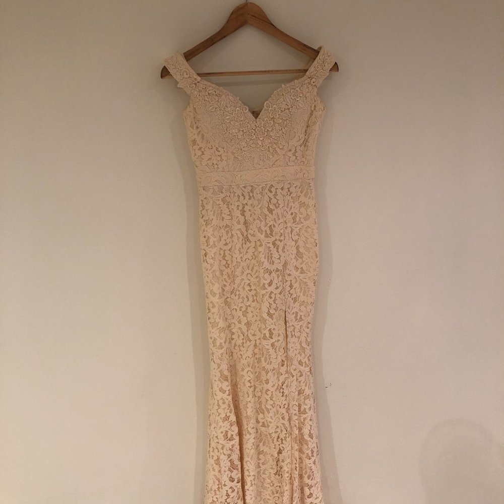 Off-shoulder, lined, lace maxi dress (cream-coloured) SOLD
